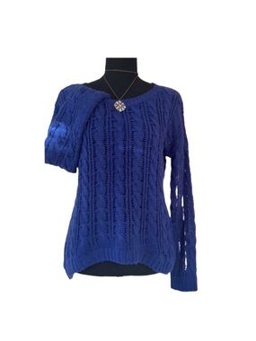 #35 OLIVE & OAK ~ Royal Blue Long Sleeve Cable Knit Sweater size M
